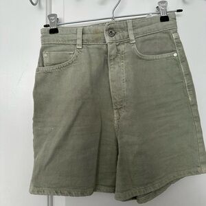 Zara Green Women's Shorts